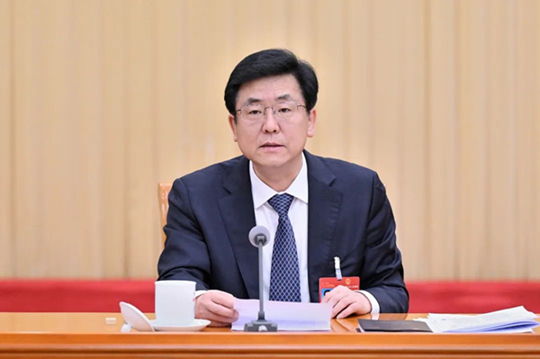 全国人大代表、福建省委副书记、省长赵龙接受人民网专访
